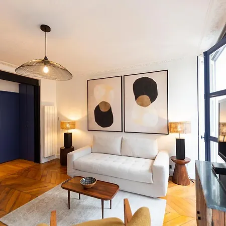 Halcyon Apartment Paris